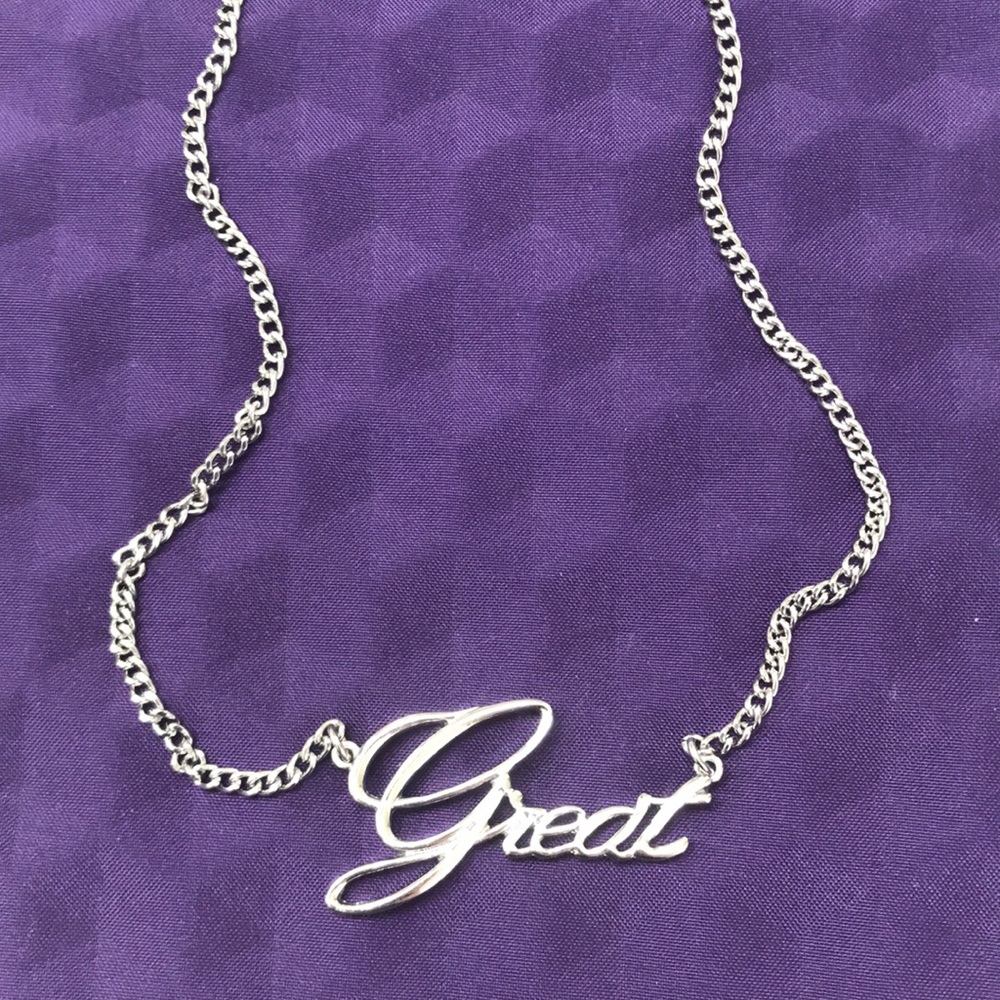 ❣️Bundle 3 for $15❣️Silver “Great” Necklace